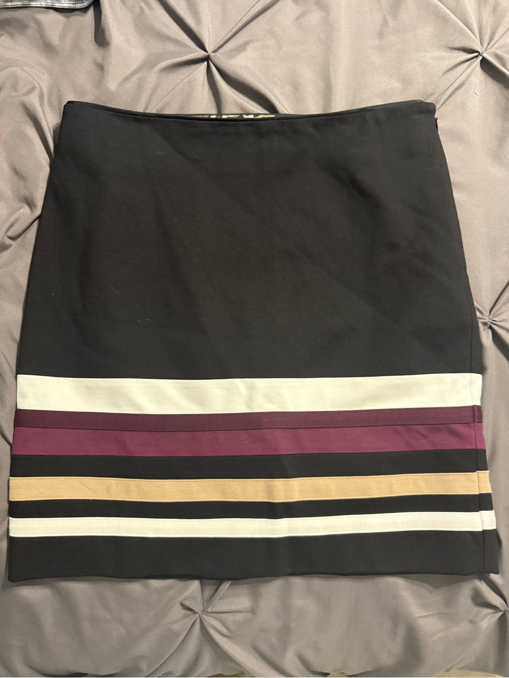 Women’s Black Stripe Hem Pencil Skirt
